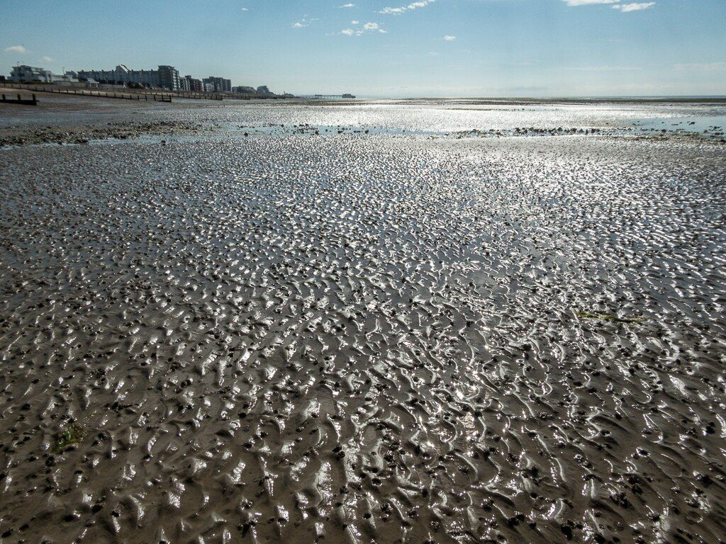Worthing beach Sussex by Christine Matthews CC BY-SA 2.0